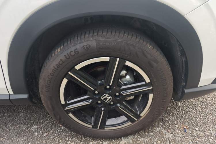 Used Honda Vezel 2023 1.5L CVT Tech Edition Right Front Wheel Hub