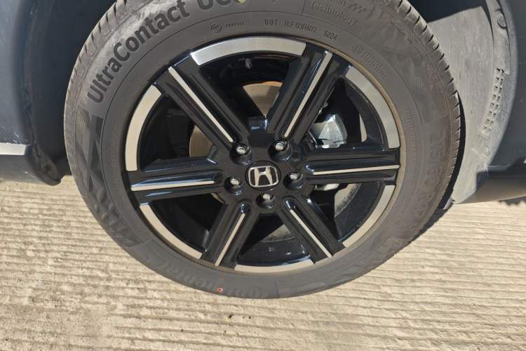 Used Honda Vezel 2023 1.5L CVT Tech Edition Right Front Wheel Hub