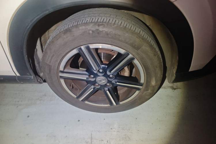 Used Honda Vezel 2023 1.5L CVT Elite Edition Right Front Wheel Hub