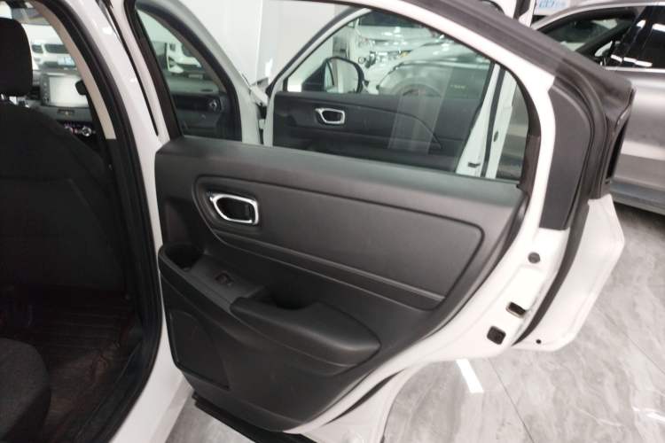Used Honda Vezel 2023 1.5L CVT Elite Edition Right Rear Door Interior