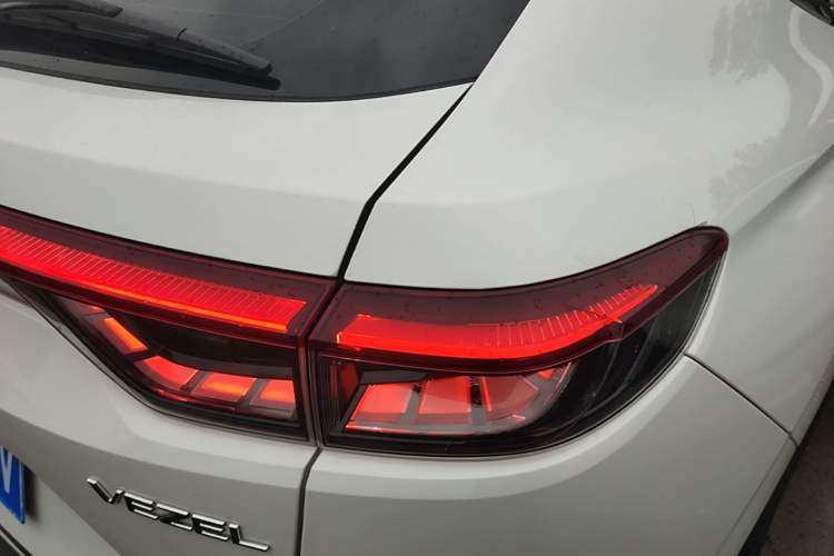 Used Honda Vezel 2023 1.5L CVT Elite Edition Right Rear Taillight