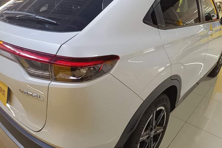 Used Honda Vezel 2023 1.5L CVT Tech Edition Right Rear Taillight