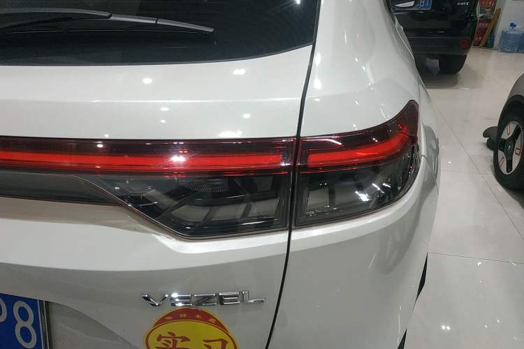Used Honda Vezel 2023 1.5L CVT Pioneer Edition Right Rear Taillight