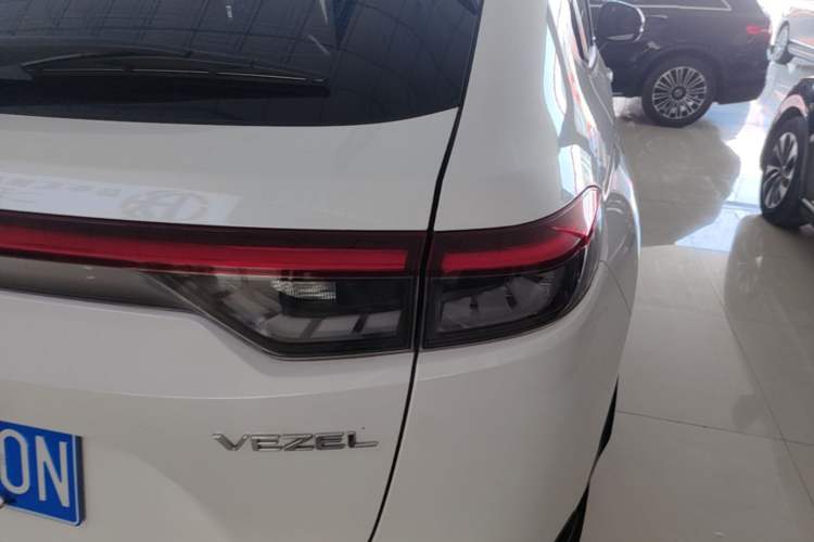 Used Honda Vezel 2023 1.5L CVT Tech Edition Right Rear Taillight