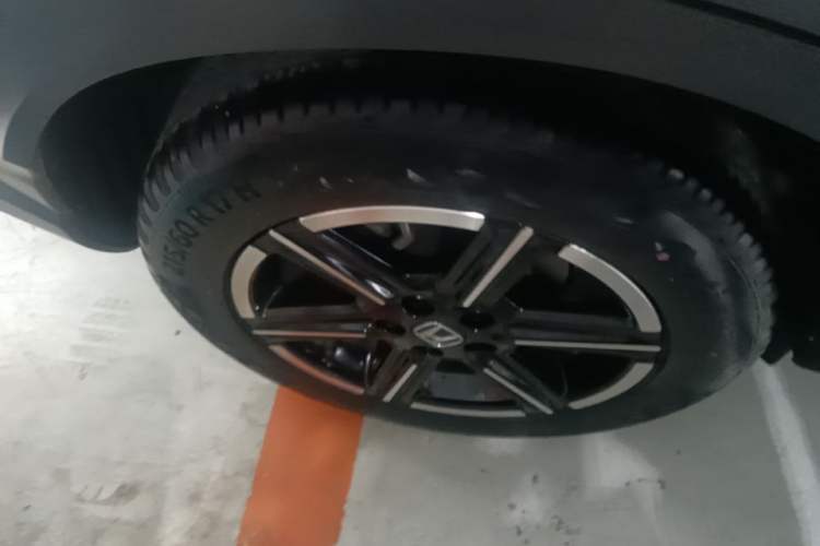 Used Honda Vezel 2023 1.5L CVT Elite Edition Right Rear Wheel Hub