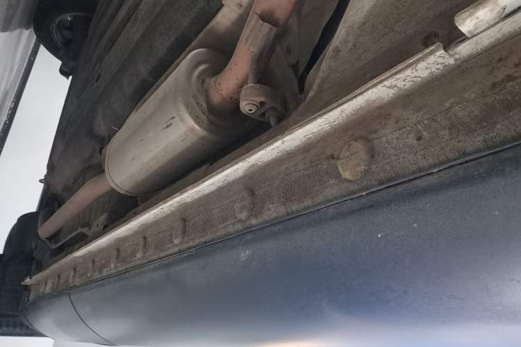 Used Honda Vezel 2023 1.5L CVT Elite Edition Right Side Sill