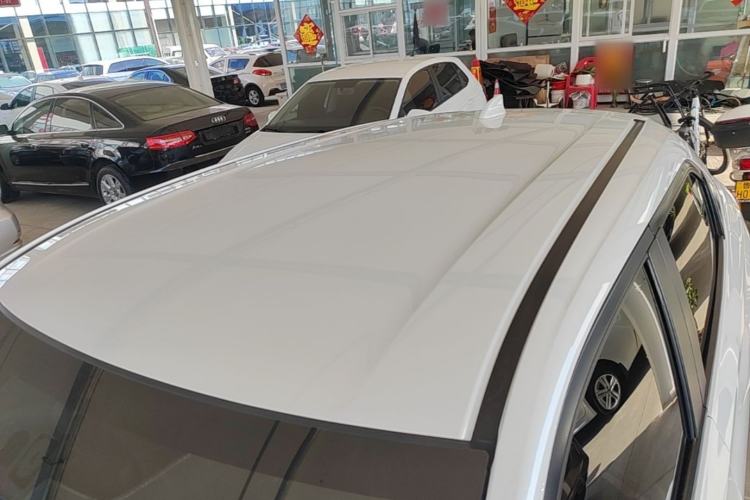 Used Honda Vezel 2023 1.5L CVT Elite Edition Roof