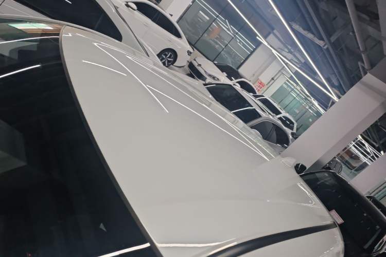 Used Honda Vezel 2023 1.5L CVT Elite Edition Roof