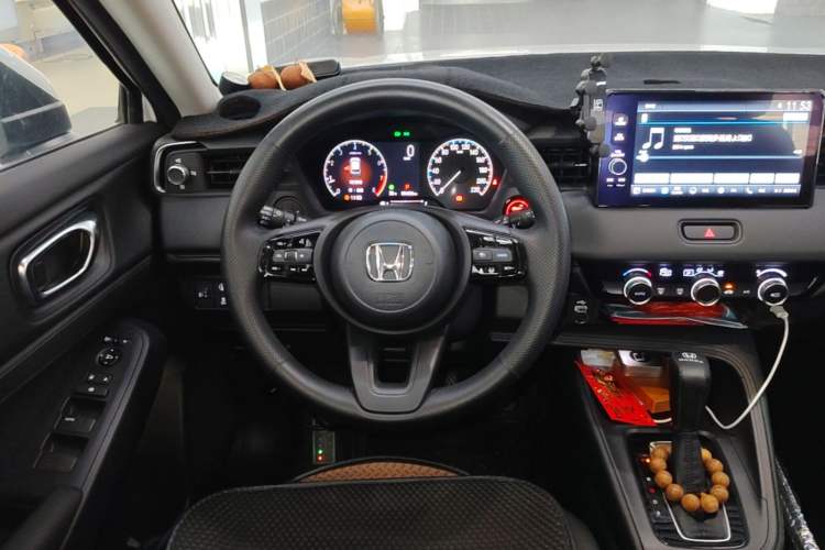 Used Honda Vezel 2023 1.5L CVT Tech Edition Steering Wheel