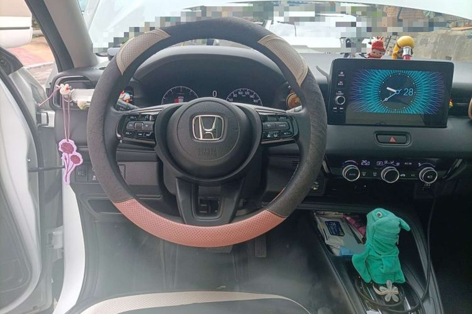 Used Honda Vezel 2023 1.5L CVT Tech Edition Steering Wheel