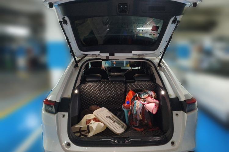 Used Honda Vezel 2023 1.5L CVT Tech Edition Trunk