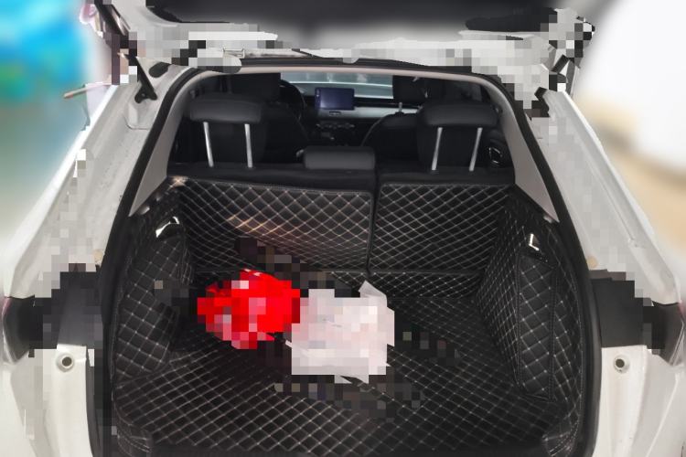 Used Honda Vezel 2023 1.5L CVT Tech Edition Trunk