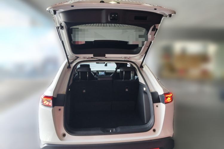 Used Honda Vezel 2023 1.5L CVT Tech Edition Trunk