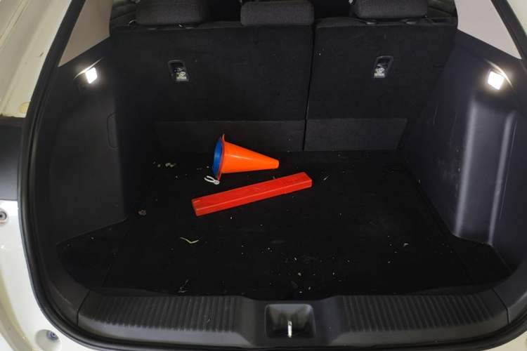 Used Honda Vezel 2023 1.5L CVT Elite Edition Trunk