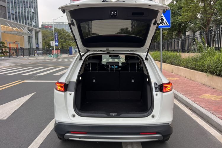 Used Honda Vezel 2023 1.5L CVT Tech Edition Trunk