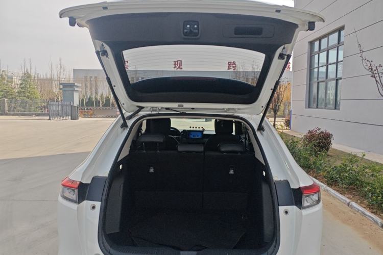 Used Honda Vezel 2023 1.5L CVT Tech Edition Trunk