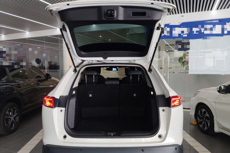 Used Honda Vezel 2023 1.5L CVT Tech Edition Trunk