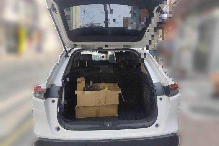 Used Honda Vezel 2023 1.5L CVT Tech Edition Trunk