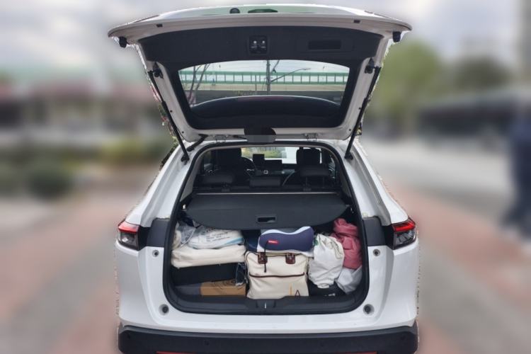Used Honda Vezel 2023 1.5L CVT Tech Edition Trunk