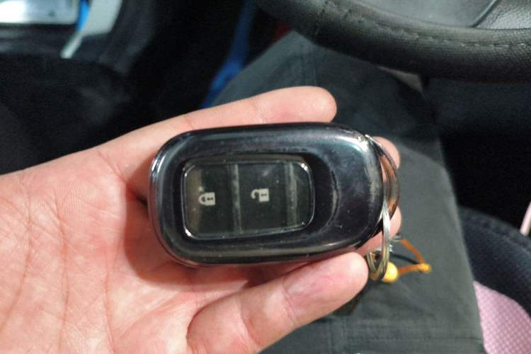 Used Honda Vezel 2023 1.5L CVT Tech Edition Vehicle Key