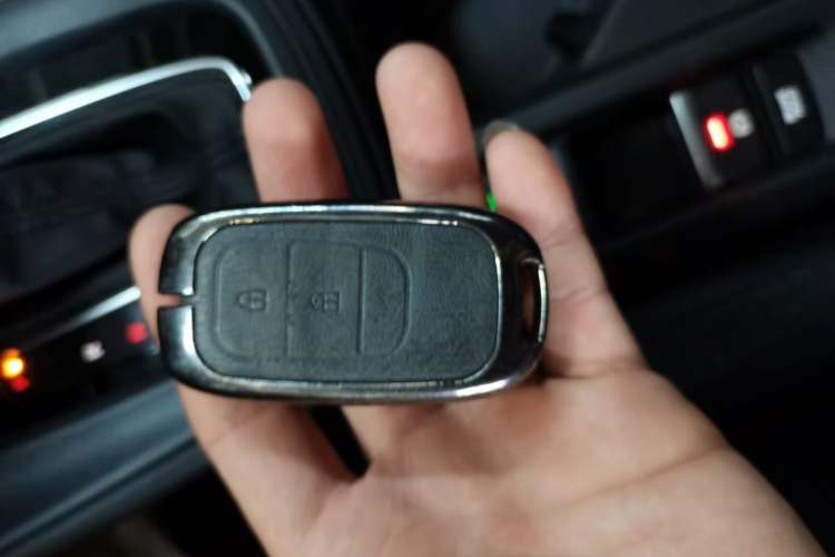 Used Honda Vezel 2023 1.5L CVT Elite Edition Vehicle Key