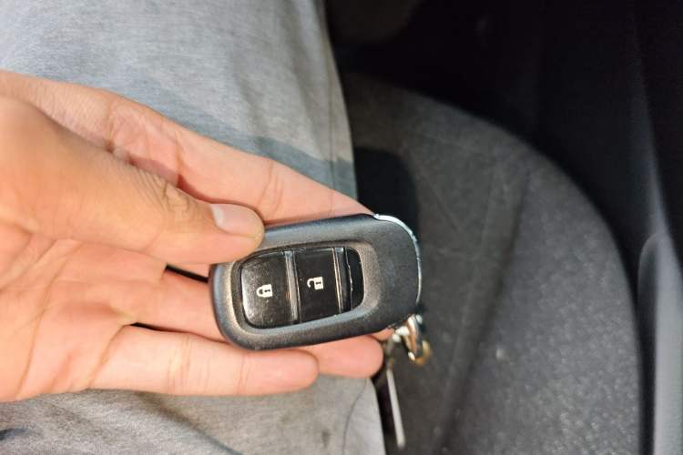 Used Honda Vezel 2023 1.5L CVT Elite Edition Vehicle Key