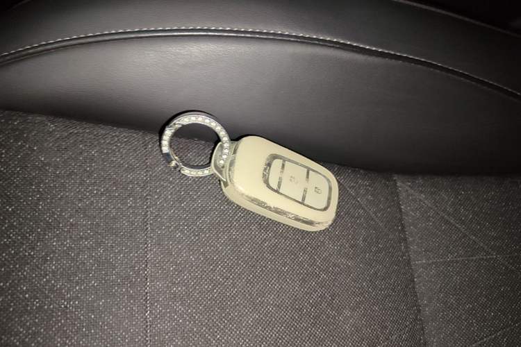 Used Honda Vezel 2023 1.5L CVT Tech Edition Vehicle Key