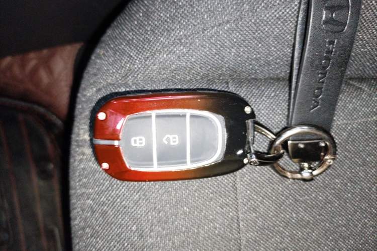 Used Honda Vezel 2023 1.5L CVT Elite Edition Vehicle Key