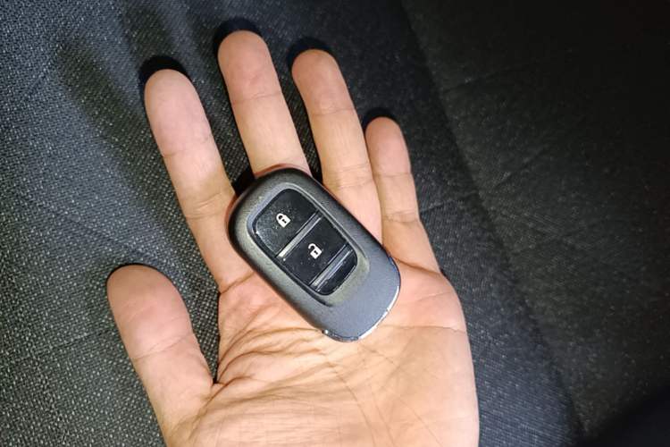 Used Honda Vezel 2023 1.5L CVT Tech Edition Vehicle Key