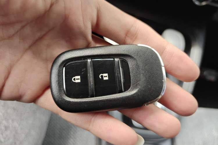 Used Honda Vezel 2023 1.5L CVT Elite Edition Vehicle Key