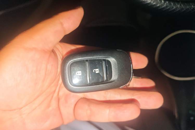 Used Honda Vezel 2023 1.5L CVT Elite Edition Vehicle Key