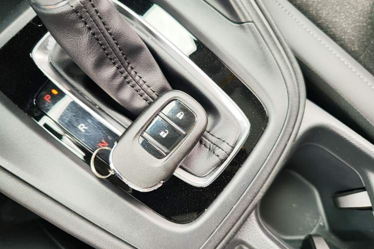 Used Honda Vezel 2023 1.5L CVT Pioneer Edition Vehicle Key