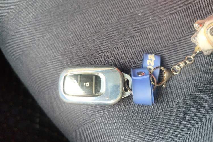Used Honda Vezel 2023 1.5L CVT Tech Edition Vehicle Key