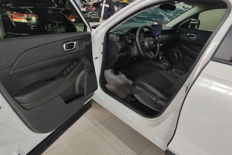 Used Honda Vezel 2025 1.5L CVT Comfort Edition Driver Seat