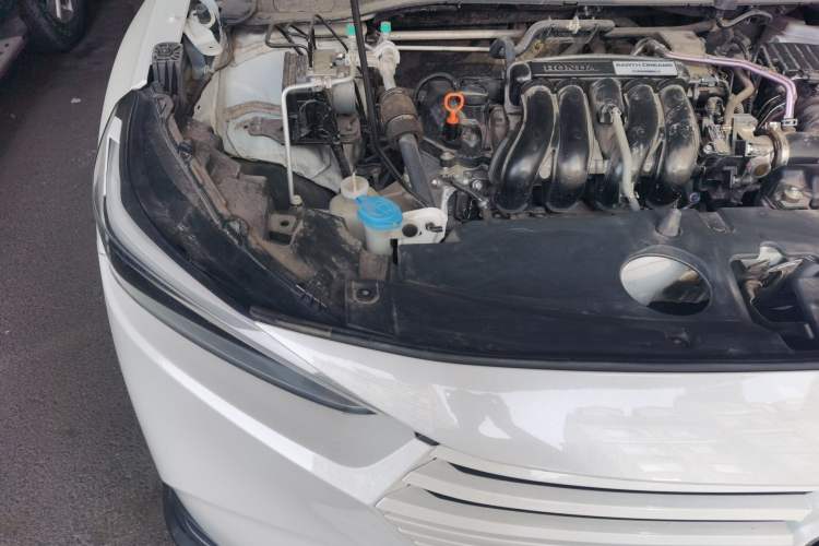 Used Honda Vezel 2025 1.5L CVT Comfort Edition Engine Bay Right