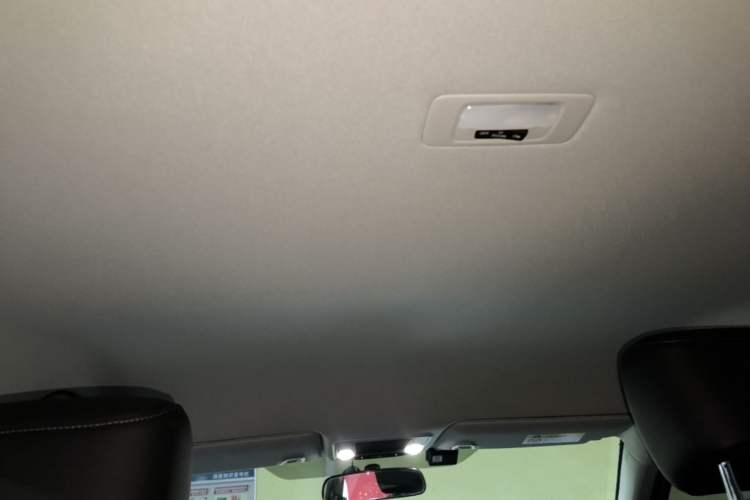 Used Honda Vezel 2025 1.5L CVT Comfort Edition Headliner