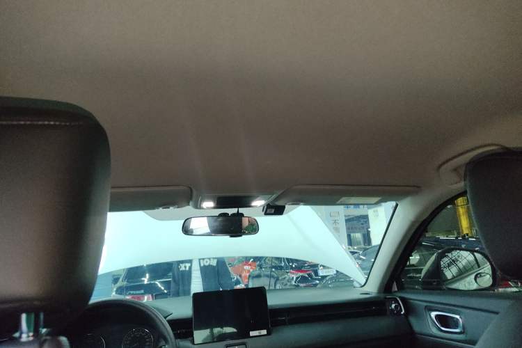 Used Honda Vezel 2025 1.5L CVT Comfort Edition Headliner