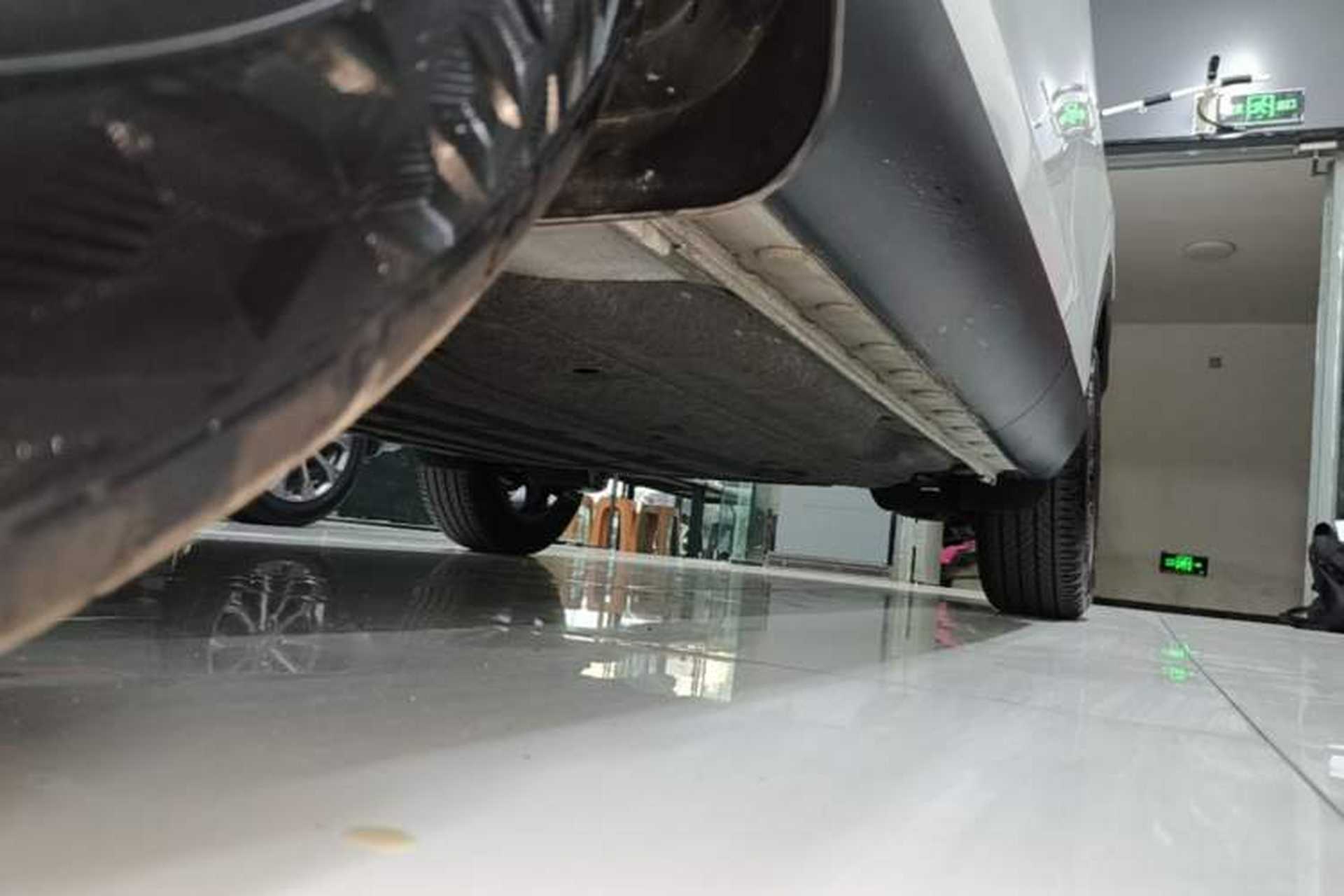 Used Honda Vezel 2025 1.5L CVT Comfort Edition Left Side Sill