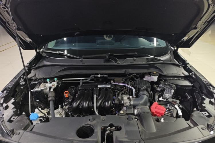 Used Honda Vezel 2026 Model 1.5L CVT Elite Edition Engine Bay