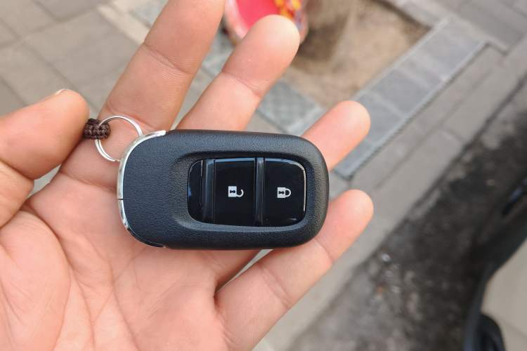 Used Honda Vezel 2026 Model 1.5L CVT Pioneer Edition Vehicle Key