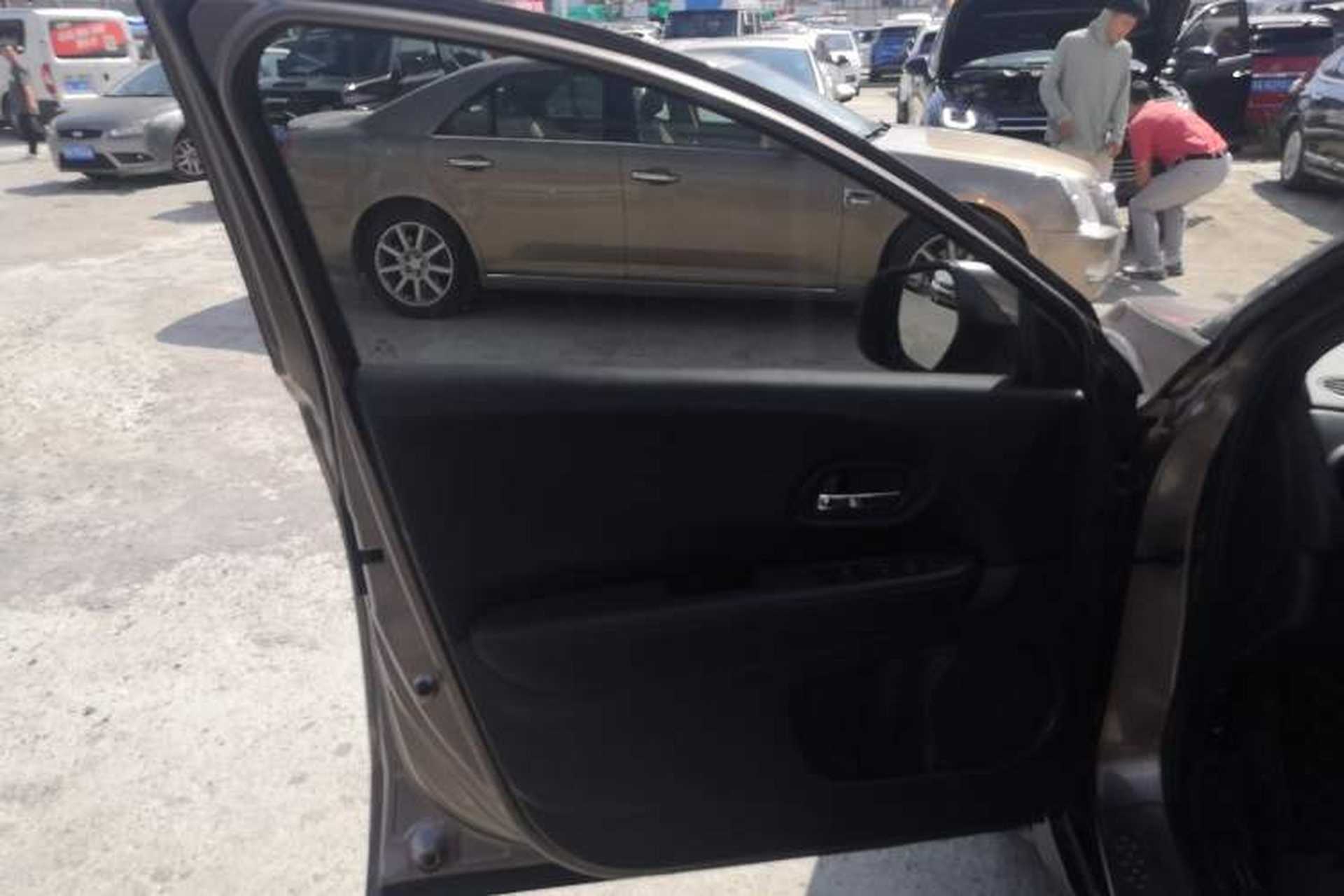 Used Honda XR-V 2017 1.8L EXi CVT Comfort Version Left Front Door Interior