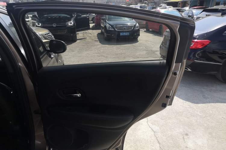 Used Honda XR-V 2017 1.8L EXi CVT Comfort Version Right Rear Door Interior