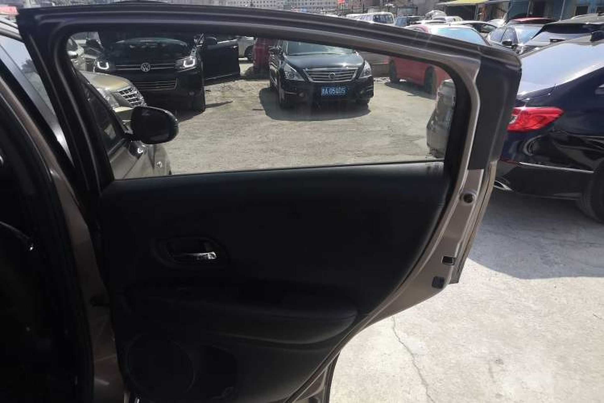 Used Honda XR-V 2017 1.8L EXi CVT Comfort Version Right Rear Door Interior