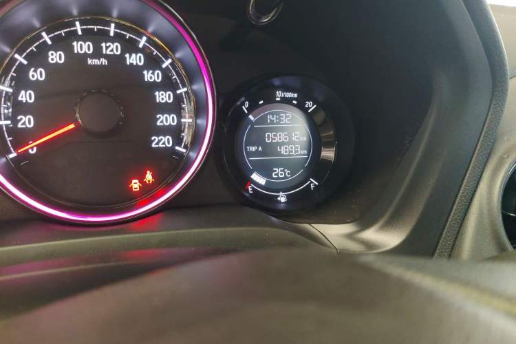 Used Honda XR-V 2021 1.5L CVT Comfort Version Odometer Close Up