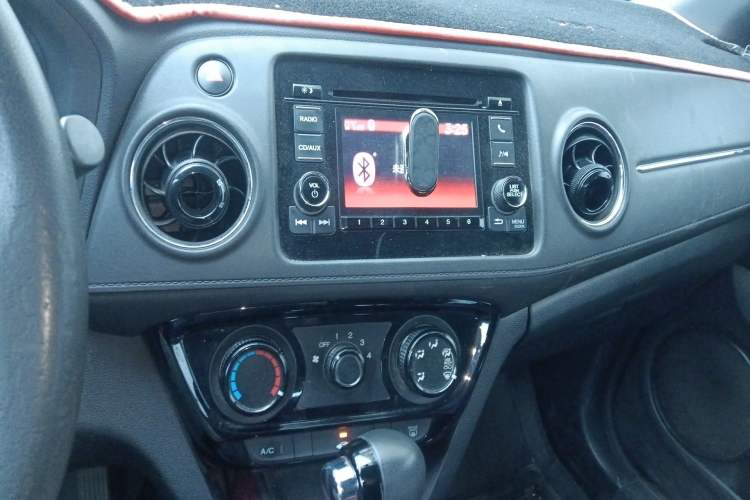 Used Honda XR-V 2015 1.8L EXi CVT Comfort Version Audio And AC Panel