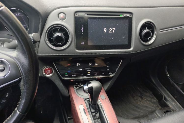 Used Honda XR-V 2015 1.8L VTi CVT Luxury Edition Audio And AC Panel