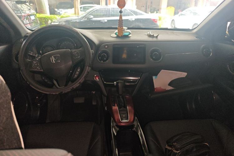 Used Honda XR-V 2015 1.8L VTi CVT Luxury Edition Center Console