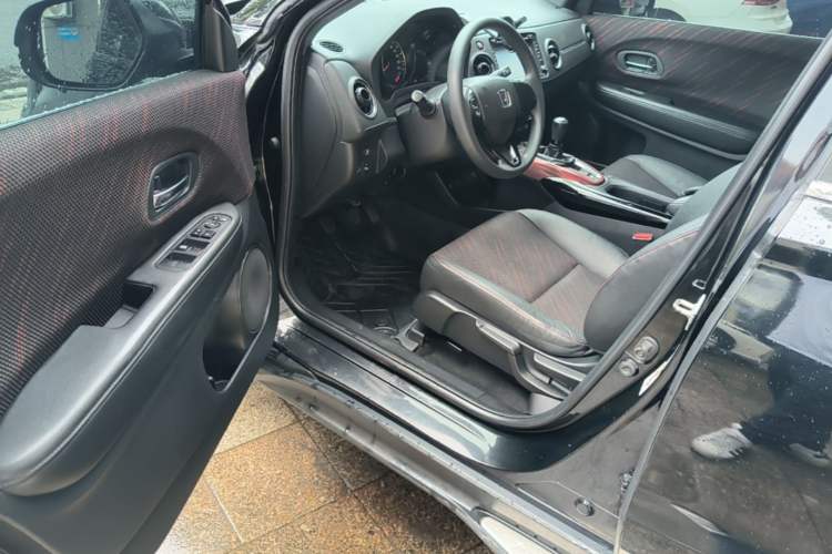 Used Honda XR-V 2015 1.8L EXi Manual Comfort Edition Driver Seat