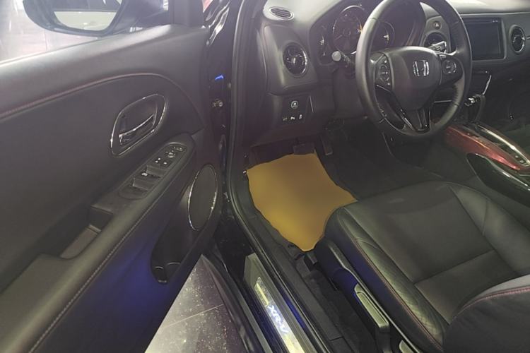Used Honda XR-V 2015 1.8L VTi CVT Luxury Edition Driver Seat