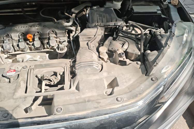 Used Honda XR-V 2015 1.8L VTi CVT Luxury Edition Engine Bay Left